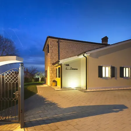 Santa Domenica Near Porec With Play Room, Beautiful Tavern & Garden